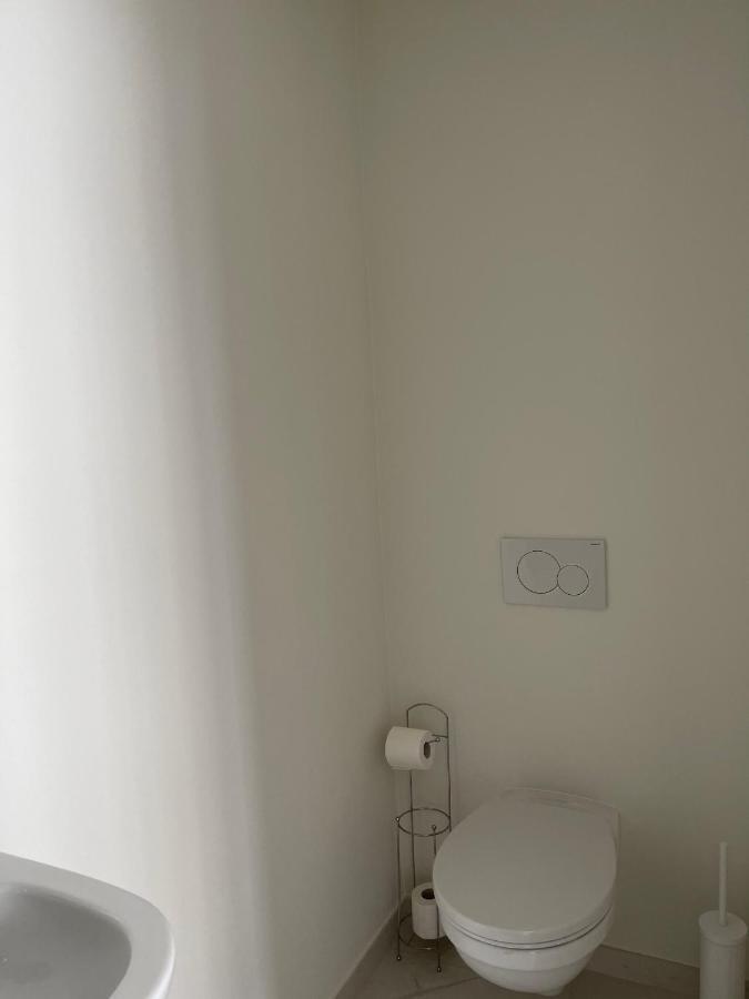 Mooie Kamer In Centrum Brugge Met Badkamer ภายนอก รูปภาพ