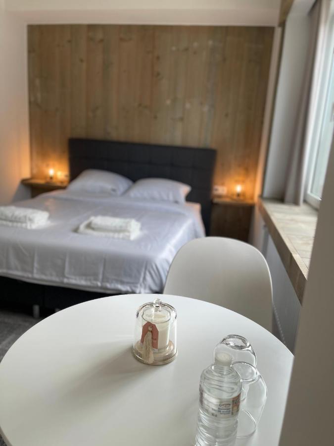 Mooie Kamer In Centrum Brugge Met Badkamer ภายนอก รูปภาพ
