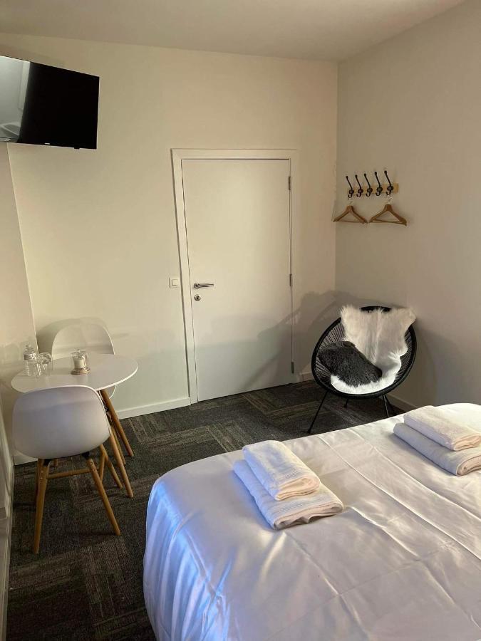 Mooie Kamer In Centrum Brugge Met Badkamer ภายนอก รูปภาพ